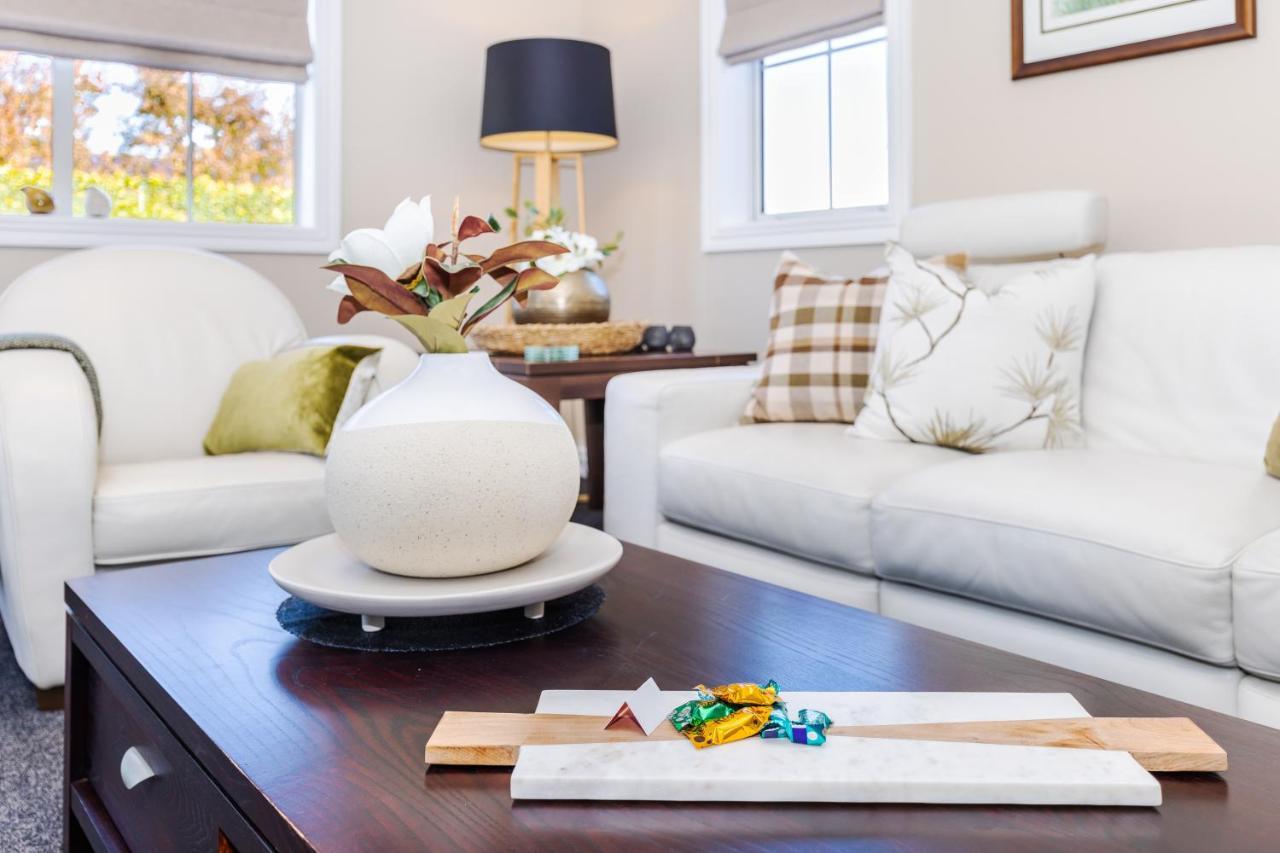 Sweet Magnolia 1 Or 2 Bedroom Suite St Kilda Cambridge With Complimentary Continental Breakfast Exterior foto